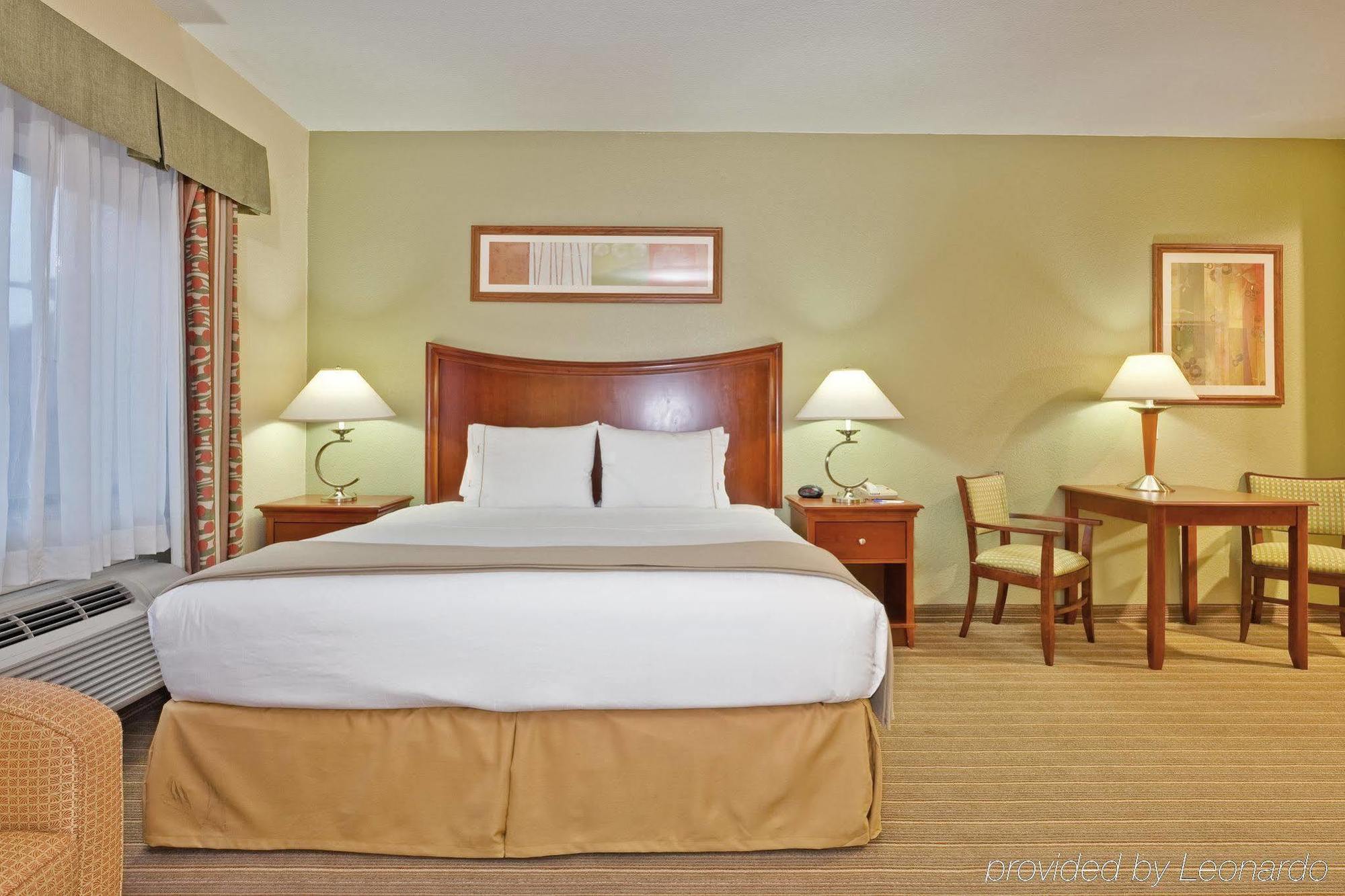 Holiday Inn Express Winfield - Teays Valley Hurricane Exterior photo